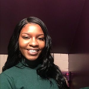 Meet your Posher, Crystal